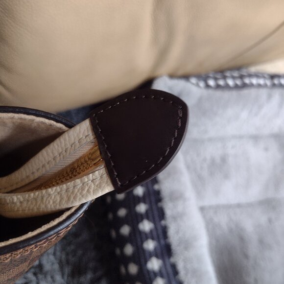 💯% STUNNING Authentic Louis Vuitton Jersey TaurillonDE/ Crême FULL inclusion - Picture 10 of 16